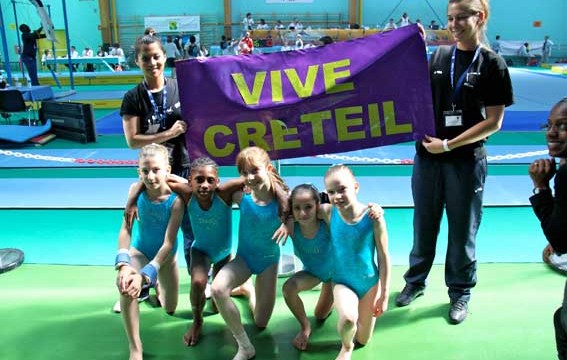L'équipe de l'US Créteil de gymnastique 2009 : Nell, Leslie, Noémie, Manon et Oréane